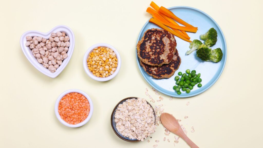 How to Introduce Your Baby to Food Textures Along with Purees